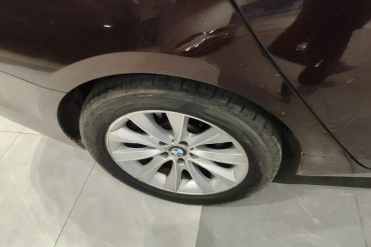 Used BMW 5 Series GT 2014 528i Leading Model Exterior 5