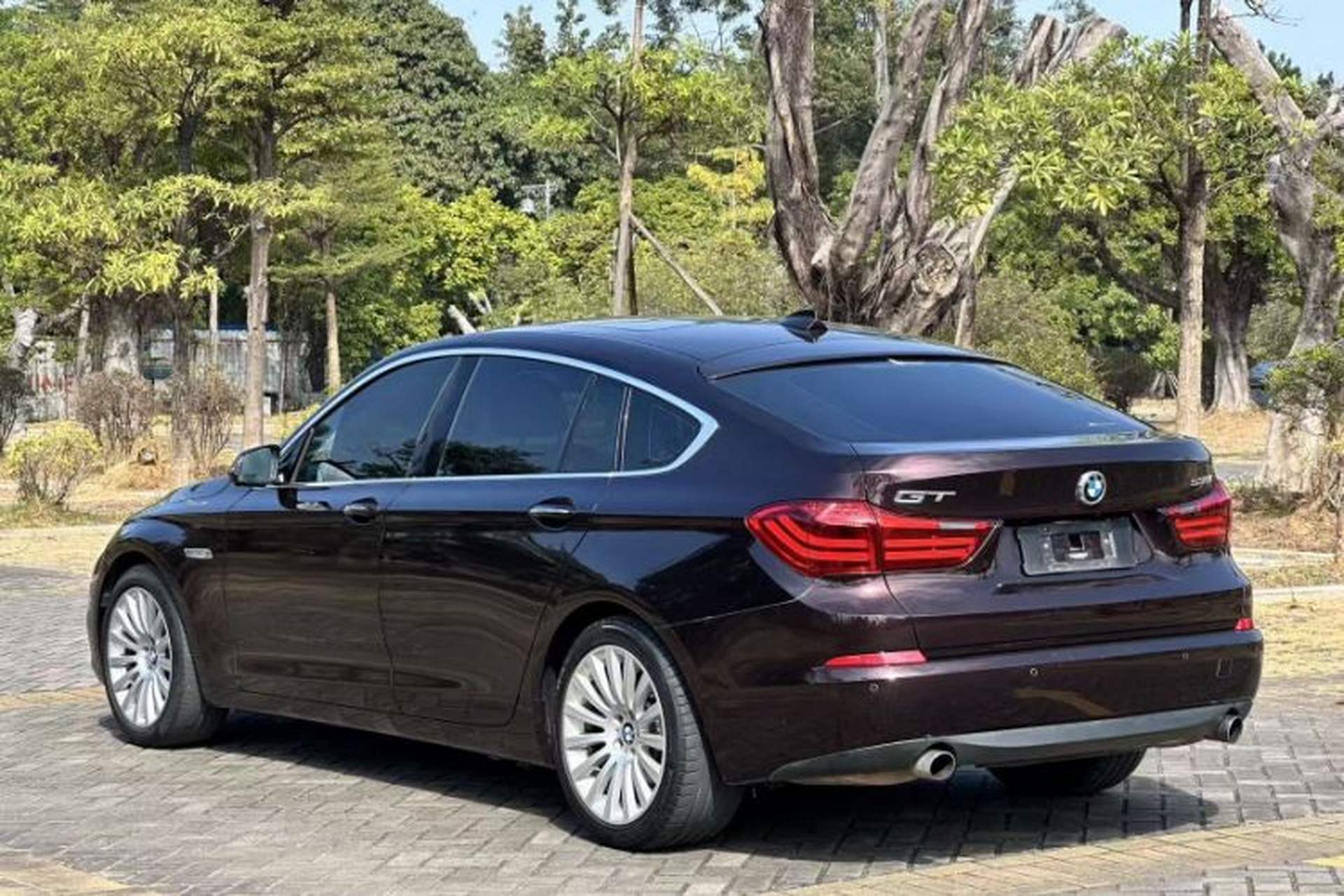 Used BMW 5 Series GT 2014 535i Leading Model Exterior 6