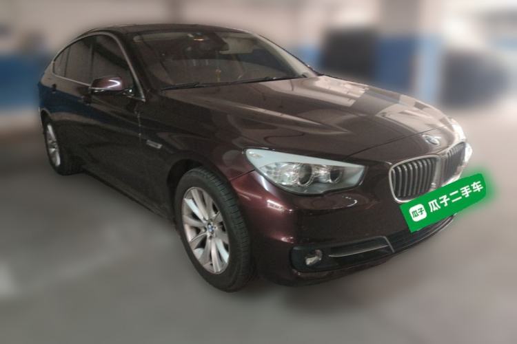 Used BMW 5 Series GT 2014 528i Leading Model Front Right 45 Deg