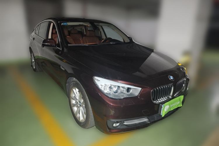 Used BMW 5 Series GT 2014 528i Leading Model Front Right 45 Deg