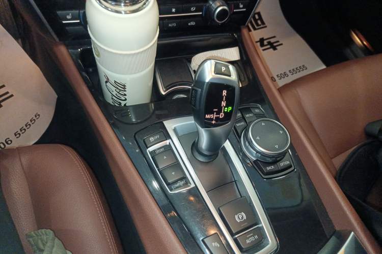 Used BMW 5 Series GT 2014 528i Leading Model Gear Lever