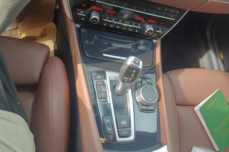 Used BMW 5 Series GT 2014 535i xDrive Gear Lever