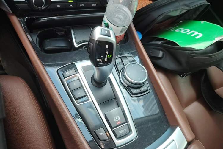 Used BMW 5 Series GT 2014 528i Leading Model Gear Lever