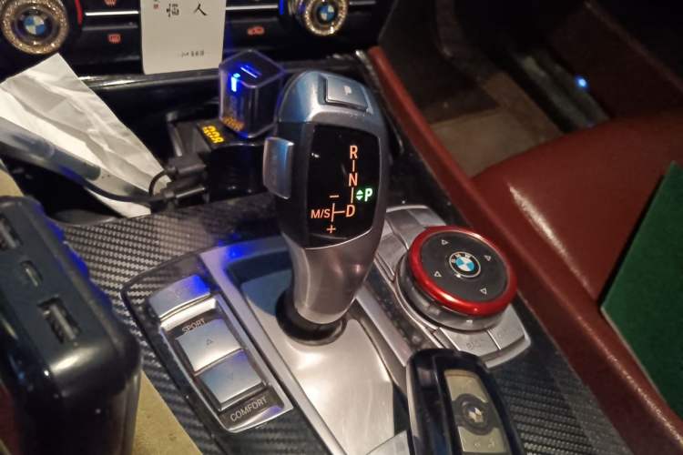 Used BMW 5 Series GT 2014 528i Leading Model Gear Lever