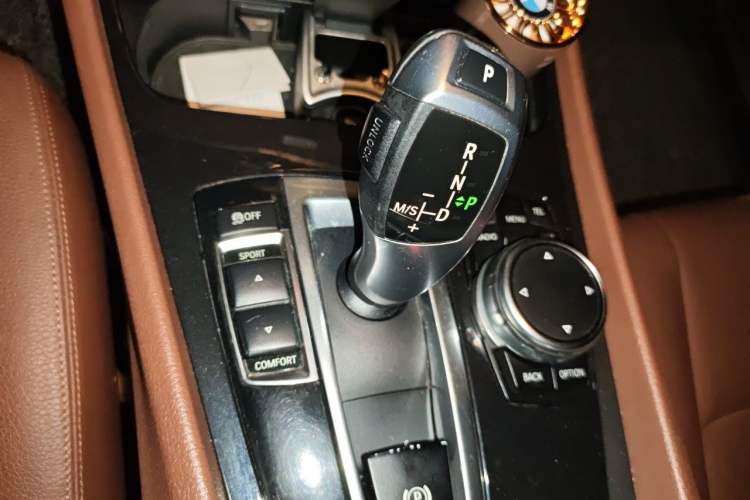Used BMW 5 Series GT 2014 528i Leading Model Gear Lever