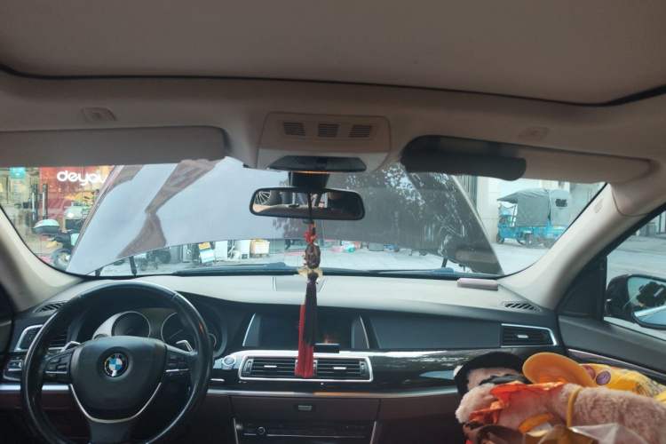 Used BMW 5 Series GT 2014 535i Leading Model Headliner