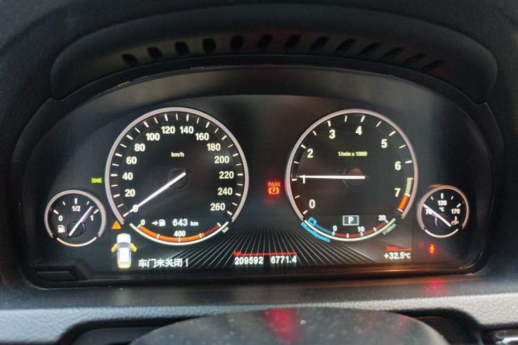 Used BMW 5 Series GT 2014 528i Leading Model Instrument Cluster