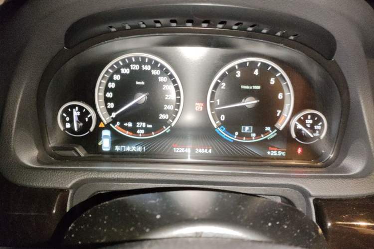 Used BMW 5 Series GT 2014 535i Leading Model Instrument Cluster