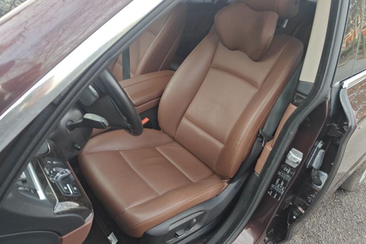 Used BMW 5 Series GT 2014 535i Leading Model Left Front Seat