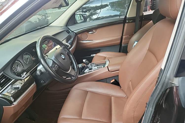 Used BMW 5 Series GT 2014 535i Leading Model Left Front Seat