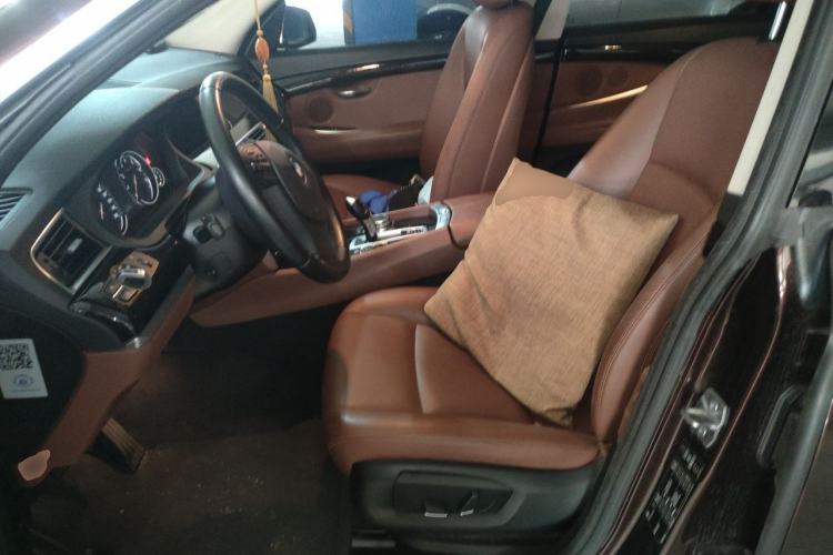Used BMW 5 Series GT 2014 528i Leading Model Left Front Seat