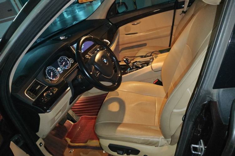 Used BMW 5 Series GT 2014 535i Leading Model Left Front Seat
