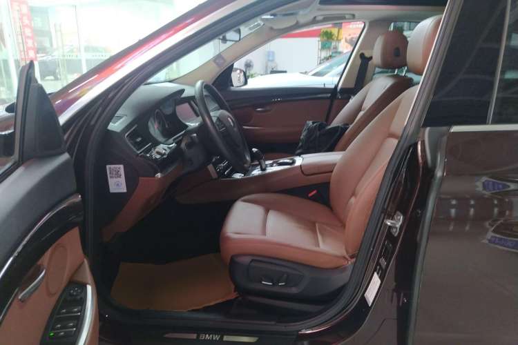 Used BMW 5 Series GT 2014 528i Leading Model Left Front Seat
