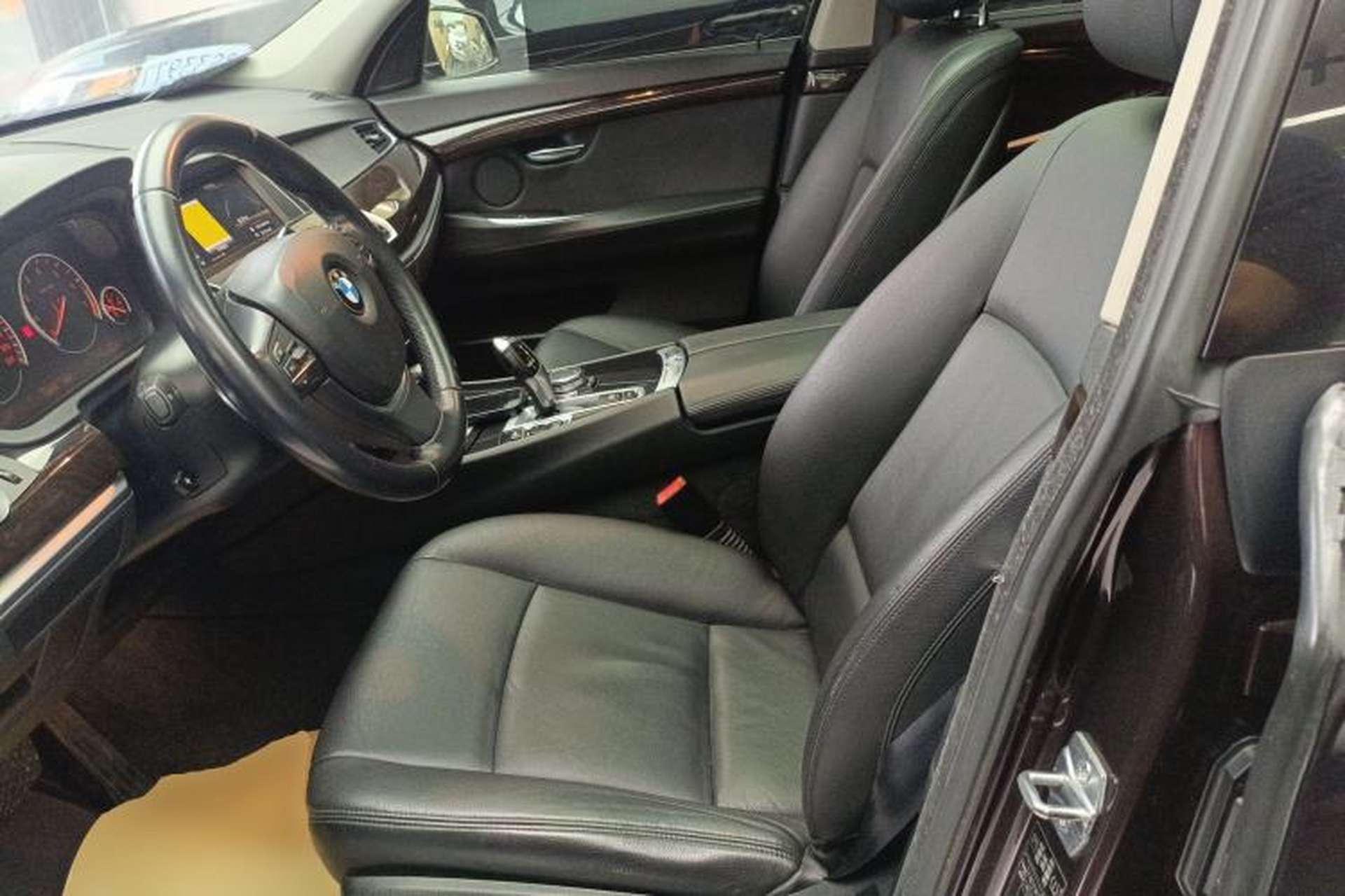 Used BMW 5 Series GT 2014 535i Leading Model Left Front Seat
