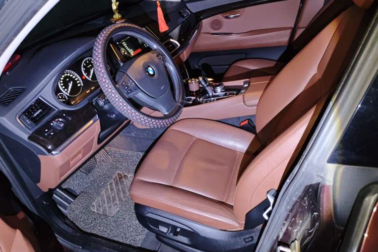 Used BMW 5 Series GT 2014 528i Leading Model Left Front Seat