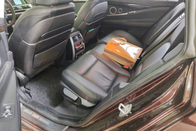 Used BMW 5 Series GT 2014 535i xDrive Left Rear Seat