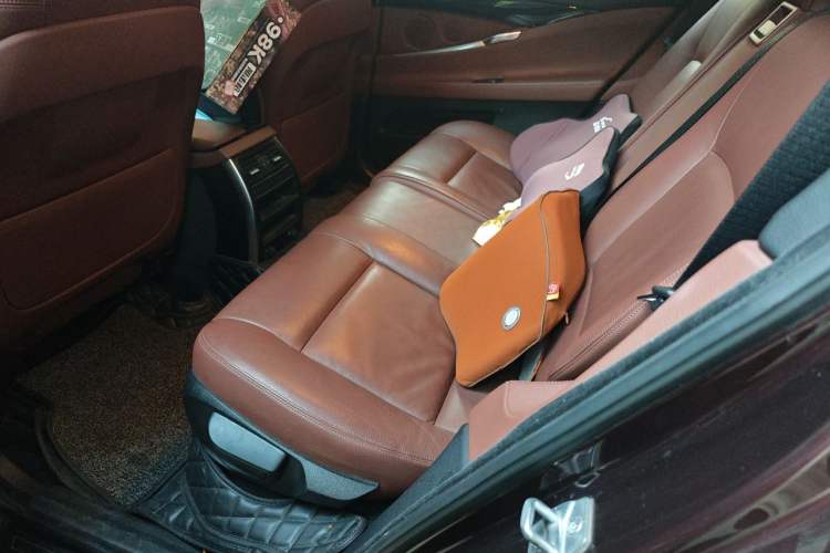 Used BMW 5 Series GT 2014 528i Leading Model Left Rear Seat