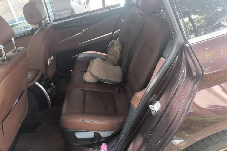 Used BMW 5 Series GT 2014 535i Leading Model Left Rear Seat