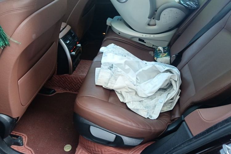 Used BMW 5 Series GT 2014 535i Leading Model Left Rear Seat