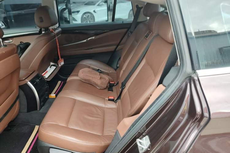 Used BMW 5 Series GT 2014 528i Leading Model Left Rear Seat
