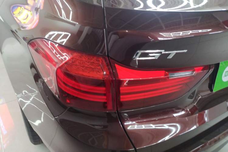 Used BMW 5 Series GT 2014 528i Leading Model Left Rear Taillight