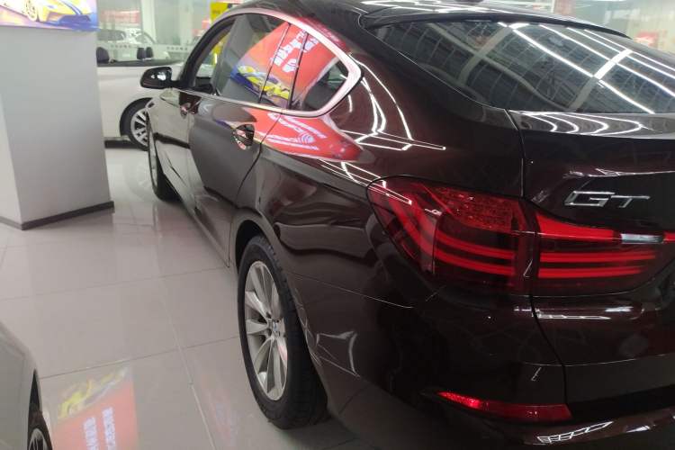 Used BMW 5 Series GT 2014 528i Leading Model Left Side