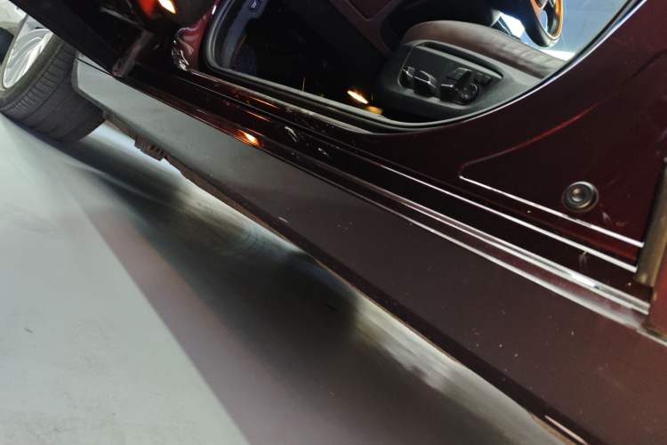 Used BMW 5 Series GT 2014 528i Luxury Edition Left Side Sill