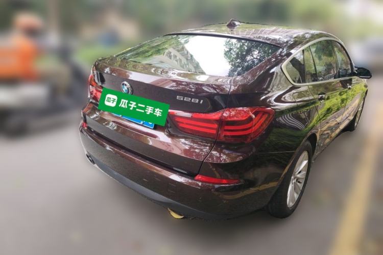 Used BMW 5 Series GT 2014 528i Leading Model Rear Right 45 Deg