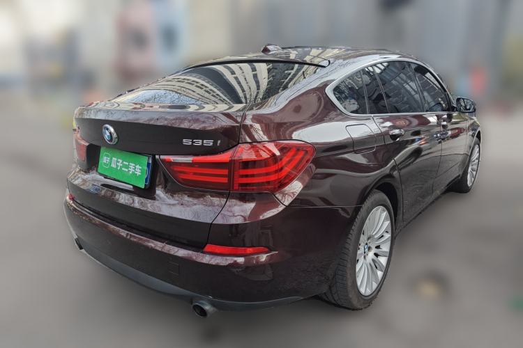 Used BMW 5 Series GT 2014 535i Leading Model Rear Right 45 Deg