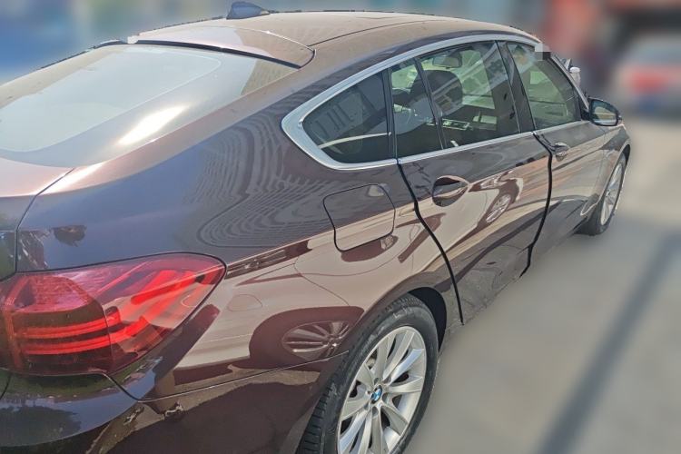 Used BMW 5 Series GT 2014 528i Leading Model Rear Right 45 Deg