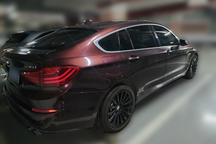 Used BMW 5 Series GT 2014 535i Leading Model Rear Right 45 Deg