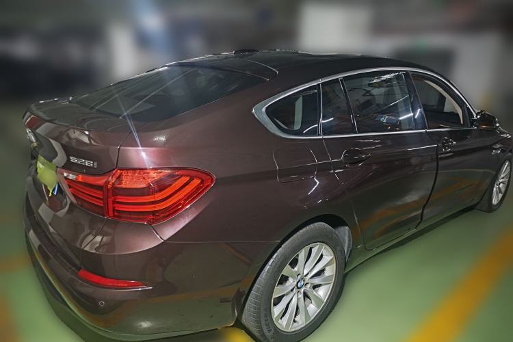 Used BMW 5 Series GT 2014 528i Leading Model Rear Right 45 Deg