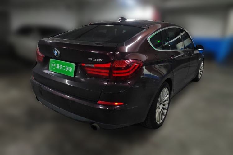 Used BMW 5 Series GT 2014 535i Leading Model Rear Right 45 Deg
