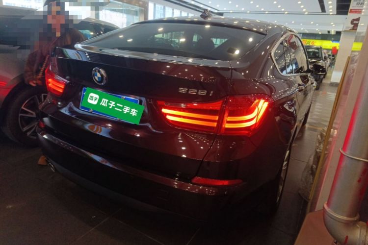 Used BMW 5 Series GT 2014 528i Leading Model Rear Right 45 Deg
