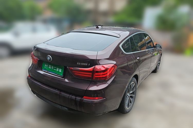 Used BMW 5 Series GT 2014 528i Leading Model Rear Right 45 Deg
