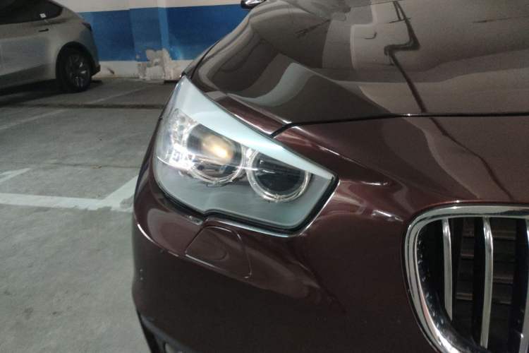 Used BMW 5 Series GT 2014 528i Leading Model Right Front Headlight
