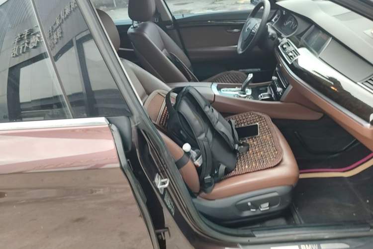 Used BMW 5 Series GT 2014 528i Leading Model Right Front Seat