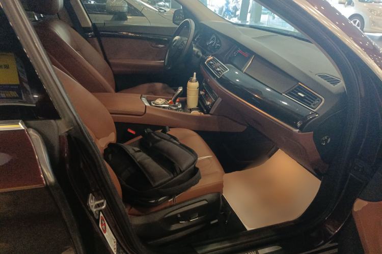 Used BMW 5 Series GT 2014 528i Leading Model Right Front Seat
