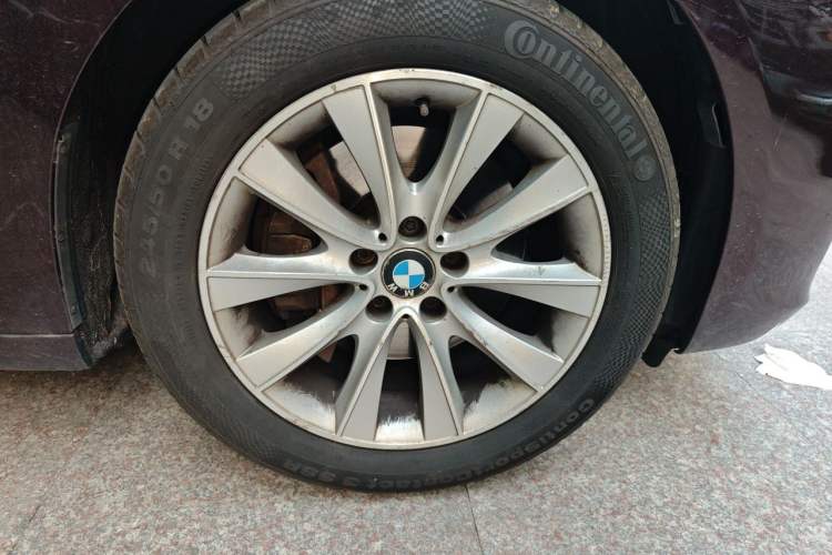 Used BMW 5 Series GT 2014 528i Leading Model Right Front Wheel Hub