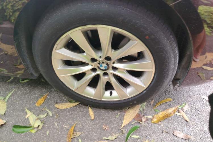 Used BMW 5 Series GT 2014 528i Leading Model Right Front Wheel Hub
