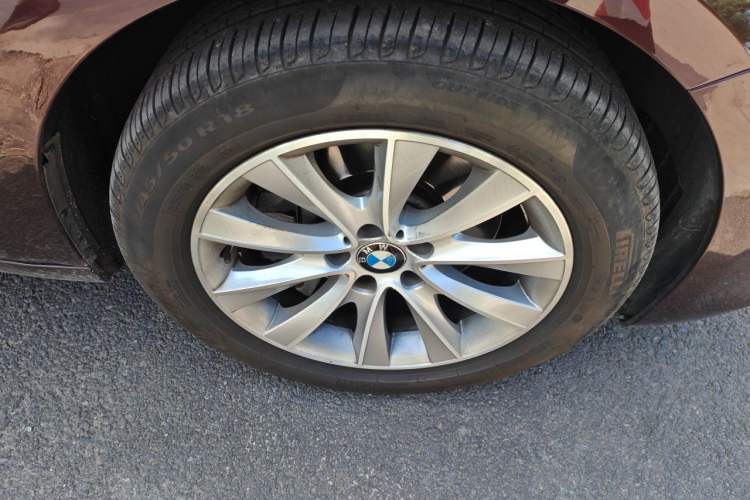 Used BMW 5 Series GT 2014 528i Leading Model Right Front Wheel Hub