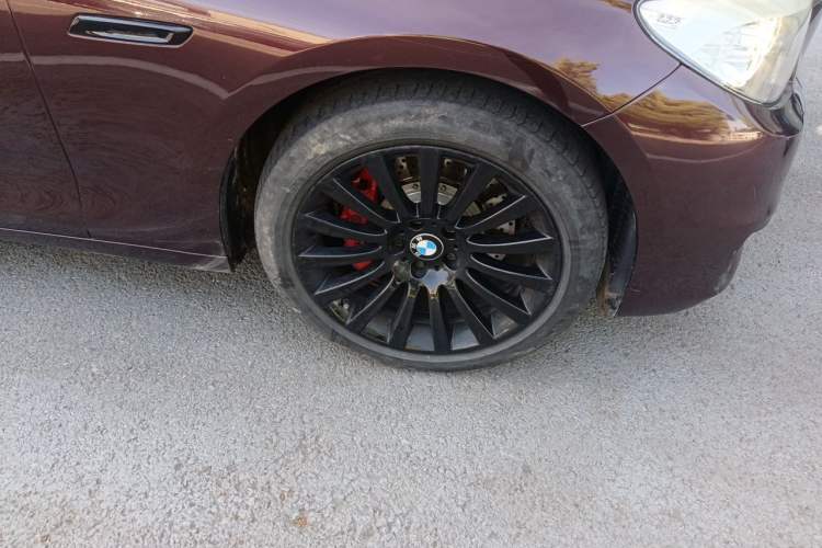 Used BMW 5 Series GT 2014 535i Leading Model Right Front Wheel Hub