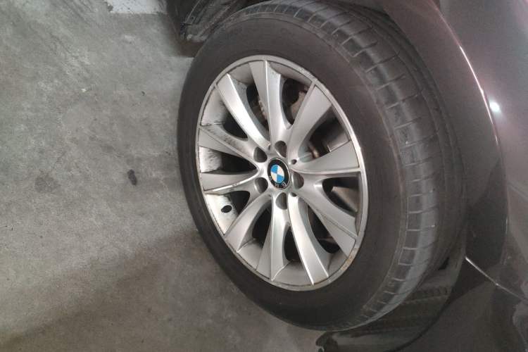 Used BMW 5 Series GT 2014 528i Leading Model Right Front Wheel Hub