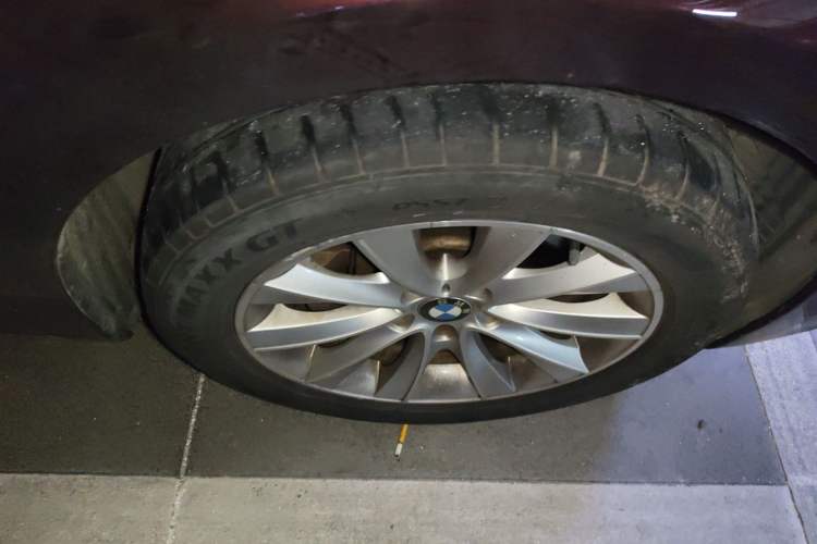 Used BMW 5 Series GT 2014 528i Leading Model Right Front Wheel Hub
