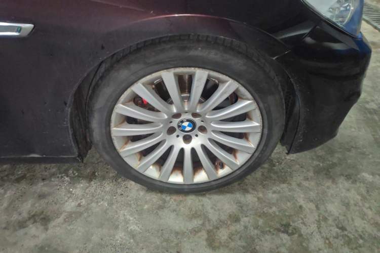 Used BMW 5 Series GT 2014 535i Leading Model Right Front Wheel Hub
