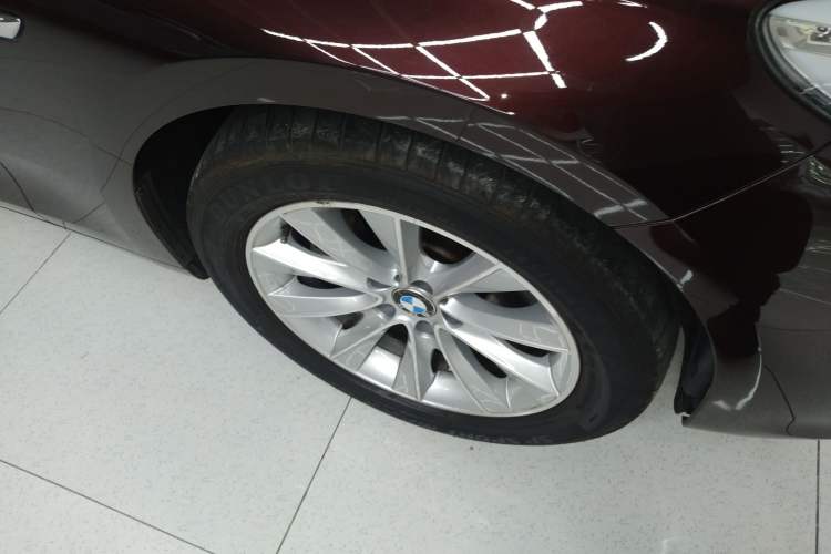 Used BMW 5 Series GT 2014 528i Leading Model Right Front Wheel Hub