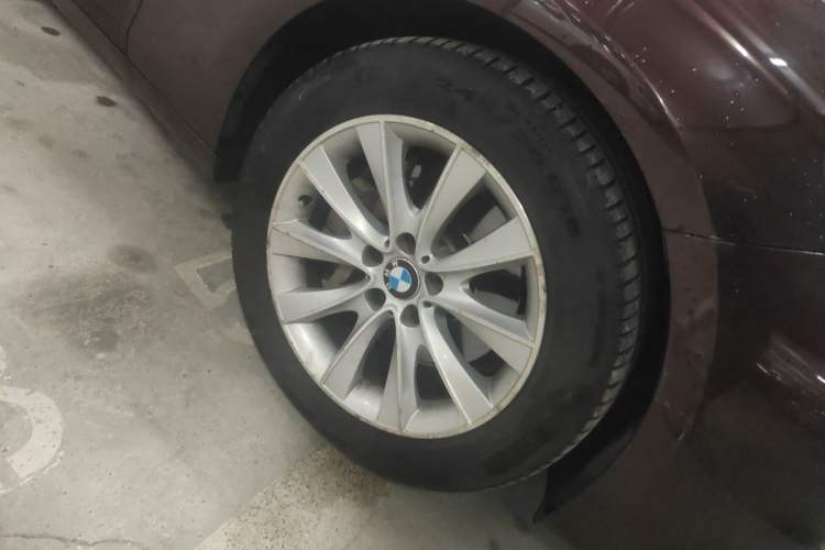 Used BMW 5 Series GT 2014 528i Leading Model Right Front Wheel Hub