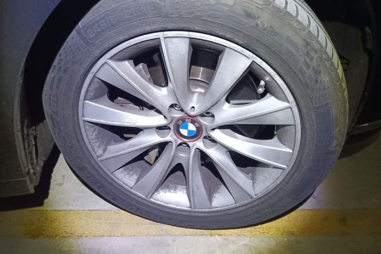 Used BMW 5 Series GT 2014 528i Leading Model Right Front Wheel Hub