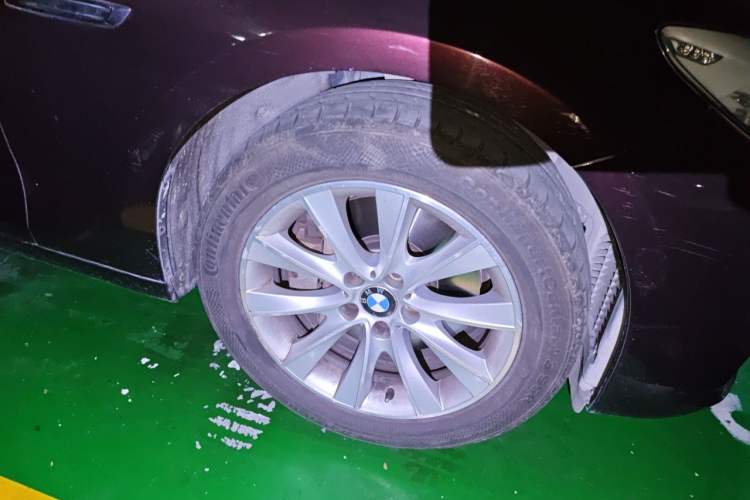 Used BMW 5 Series GT 2014 528i Leading Model Right Front Wheel Hub