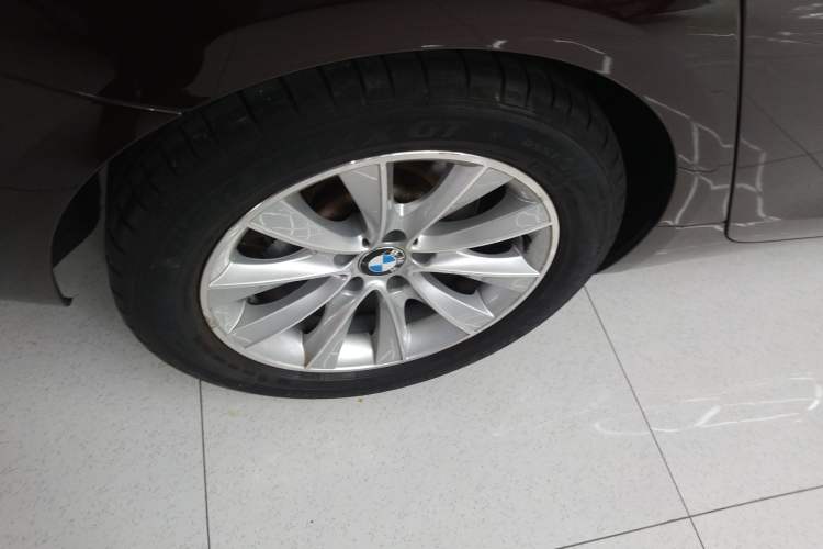 Used BMW 5 Series GT 2014 528i Leading Model Right Rear Wheel Hub